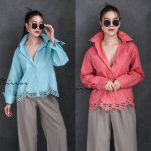 (MegaSALE) (นางแบบ ใส่ ชุด ขาย) V2 XX ON Special Day Sweeties Lace Shirt Top เสื้อคอปกชายลูกไม้ ปกเชิ้ตงานเรียบเก๋