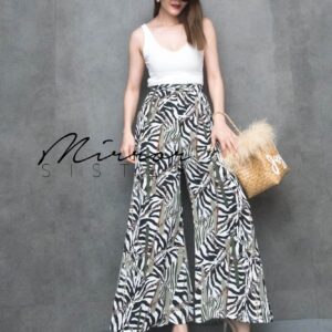 AN Zebra wild N wide pants ปังๆกางเกงขาบาน กางเกงพริ้วๆ ทรงสวย ลายสุดเก๋ กางเกงลายม้าลาย กางเกงลายโซ่ สุดชิค