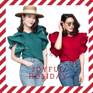 (ธีม X-Mas) XM V3 Bella Bell Sleeve Pleat Top แมทช์ง่าย เสื้ออัดพลีท เสื้อพลีทแขนระบาย สุดเก๋ ช่วงแขนเด้งเพิ่ม volume