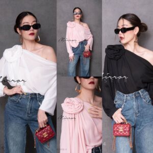 (นางแบบ ใส่ ชุด ขาย) Rose FLoRAL shoulder-off Top เสื้อไหล่ตก แต่งกุหลาบที่ไหล่ ชายจั๊ม สวยเก๋ ออกเดทไปอีเว้นท์