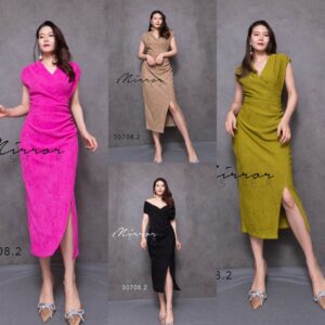 v1 X Gravity Sexy GlaM Texture DreSS เดรสเซ็กซี่ อกไขว้ กระโปรงทรงสอบ จับเดรปช่วงเอว คอถ่วง ผ้าสวย มีtexture เก๋ๆ