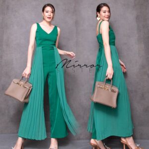 (NEWspecialPrice) (นางแบบ ใส่ ชุด ขาย) Jade Jewel Playsuit Jumpsuit จั้มสูท แขนกุด ทรงดี คอวีตีเกร็ด