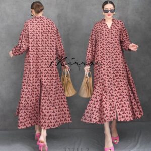 SALEต่ำกว่าทุน (นางแบบ ใส่ ชุด ขาย) Cléa Heritage Lucky Clover Pleat Dress เดรสลายวินเทจ หายาก! พิมพ์ลายใบไม้เล็กแบบ