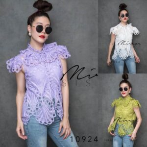 Reycé Ruffle Lace top เสื้อลูกไม้แต่งระบายสุดคิ้วท์ ลูกไม้ฉลุเนื้อดี หวานเฟียซในตัวเดียว ใส่แล้วดูดีแบบหวานแต่ไม่เชย