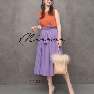 (นางแบบ ใส่ ชุด ขาย) Mavika Two-Tone Pleated Dress เดรสแขนกุดสุดสดใส ใส่ยังไงก็ดูดี ท่อนบนสีส้มอิฐคอกลม แขนกุด