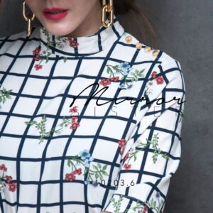 FW Sweet and Basic Flower Top เสื้อแขนสั้น ลายตารางแต่งด้วยช่อดอกไม้ เสื้อทรงเบสิค เสื้อคอกลมกุ๊นขิบเก๋ๆ