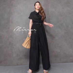 (ชุดขาวดำ) BW Momentum Collar Pleat Jumpsuit จั้มสูทคอถ่วงผู้หญิง จั้มสูทพลีทขายาว จั้มสูทสีดำสุภาพ