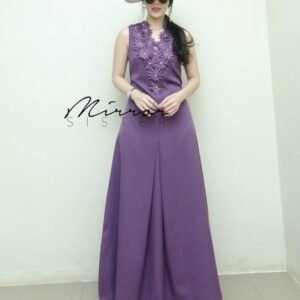 So iN LovE MaxidreSS เริ่ด เป๊ะ เดรสยาวแขนกุด ลุคคุณนาย ช่วงอกแต่งดอกไม้นูน สามมิติ กระโปรงทรงเอจับจีบช่วงปลายให้ลุคเก๋ๆ