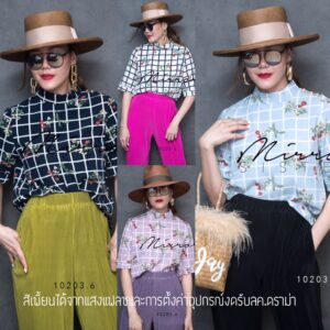 v1 FloweR Top เสื้อแขนสั้น ลายตารางแต่งด้วยช่อดอกไม้ basic but chic with flower ทรงเบสิคแต่ชิคๆแต่งกระดุมช่วงไหล่